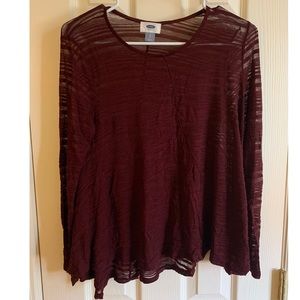 🧨👗 3 for $25👗🧨 maroon sheer striped top